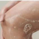 gel_moussant_application_corps